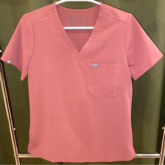 FIGS Limited Edition Mauve Catarina Top - Picture 5 of 5